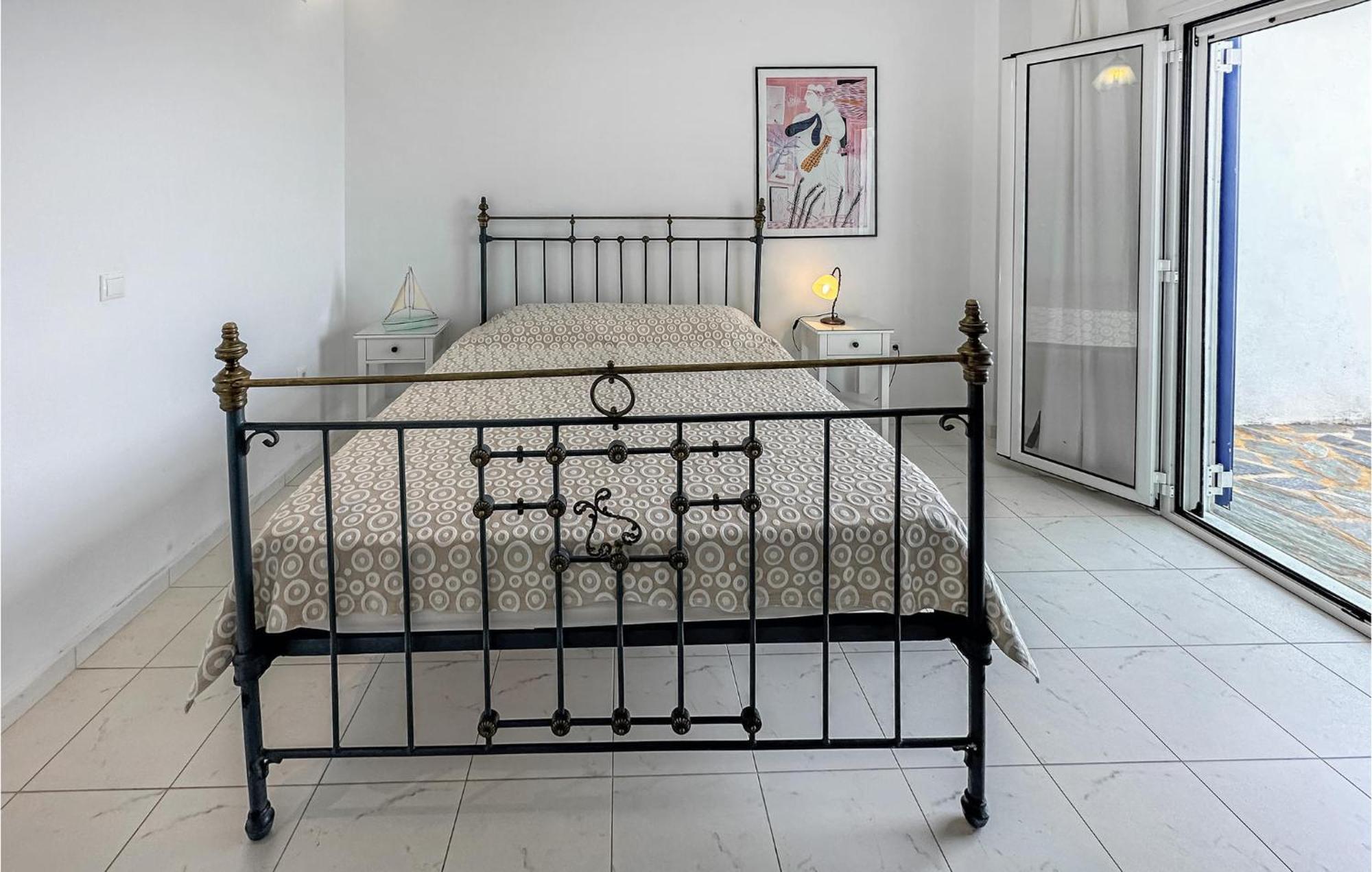 2 Bedroom Lovely Home In Kalamata Exterior foto